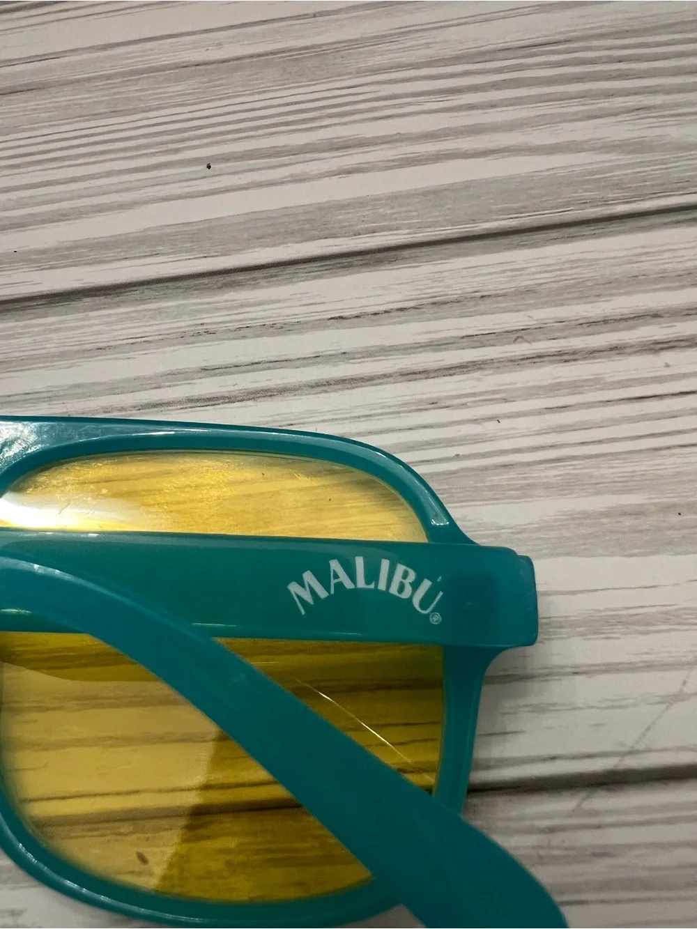 Malibu Rum Promo Logo Advertising Sunglasses Green & Yellow Lenses Retro Style